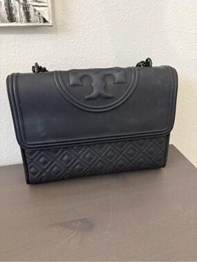 Tory Burch Matte Black Quilted Fleming Shoulder Bag